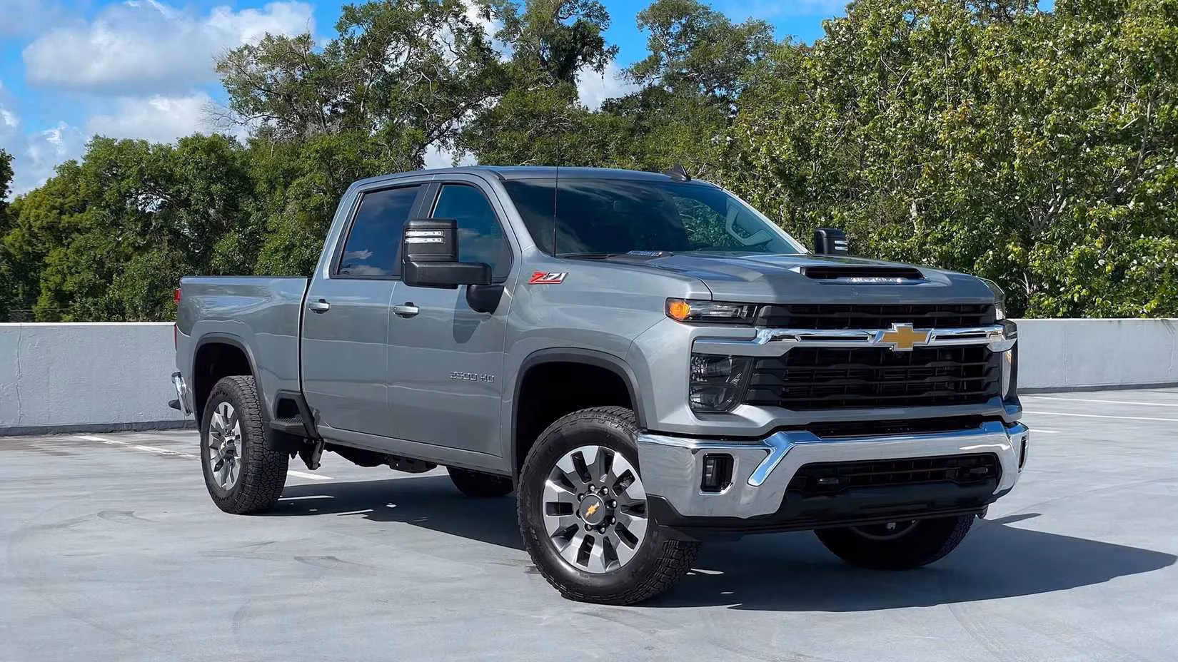 my-quest-for-the-most-reliable-v8-pickup-trucks-in-2026-image-1