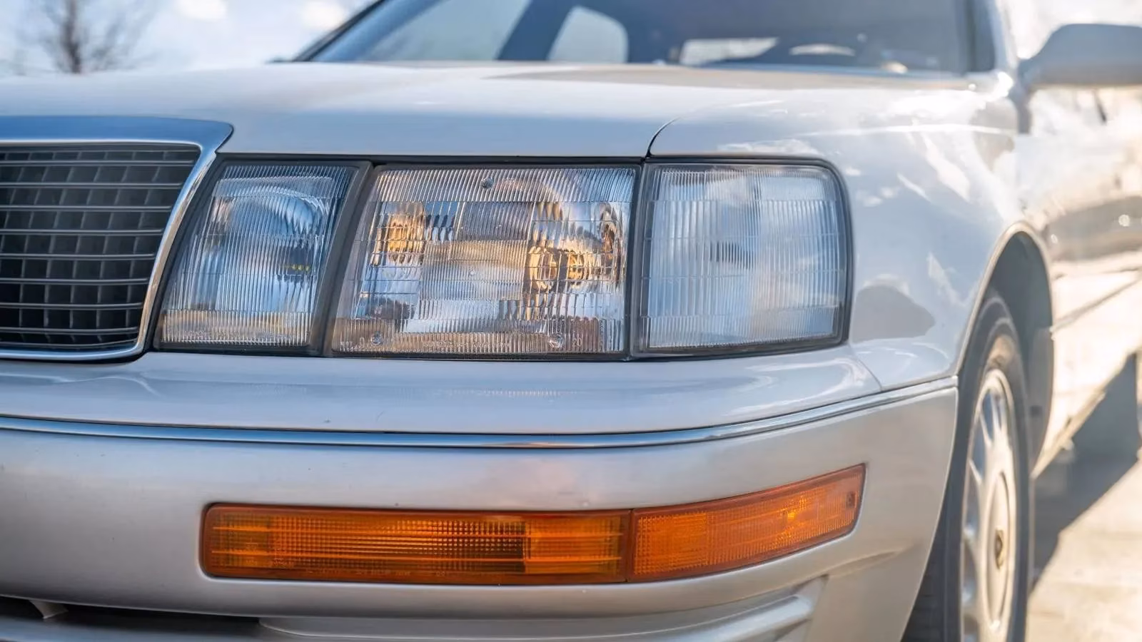 the-lexus-ls400-the-unbeatable-affordable-legend-that-makes-my-lunch-break-dreams-come-true-image-0