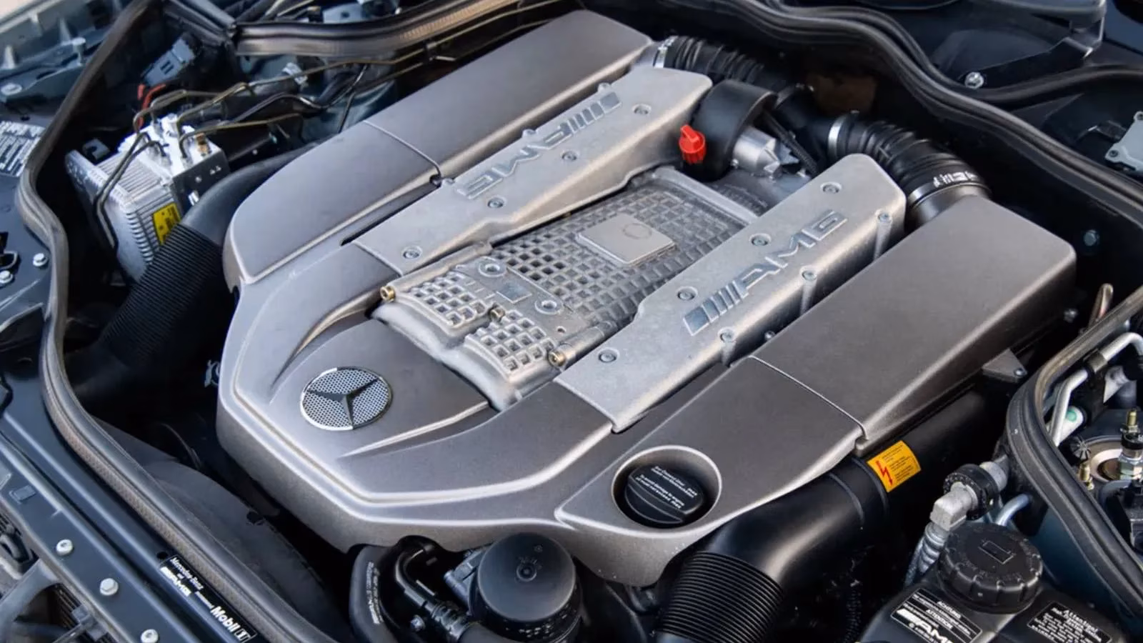 i-found-a-16000-super-sedan-that-smokes-a-ferrari-456m-image-0