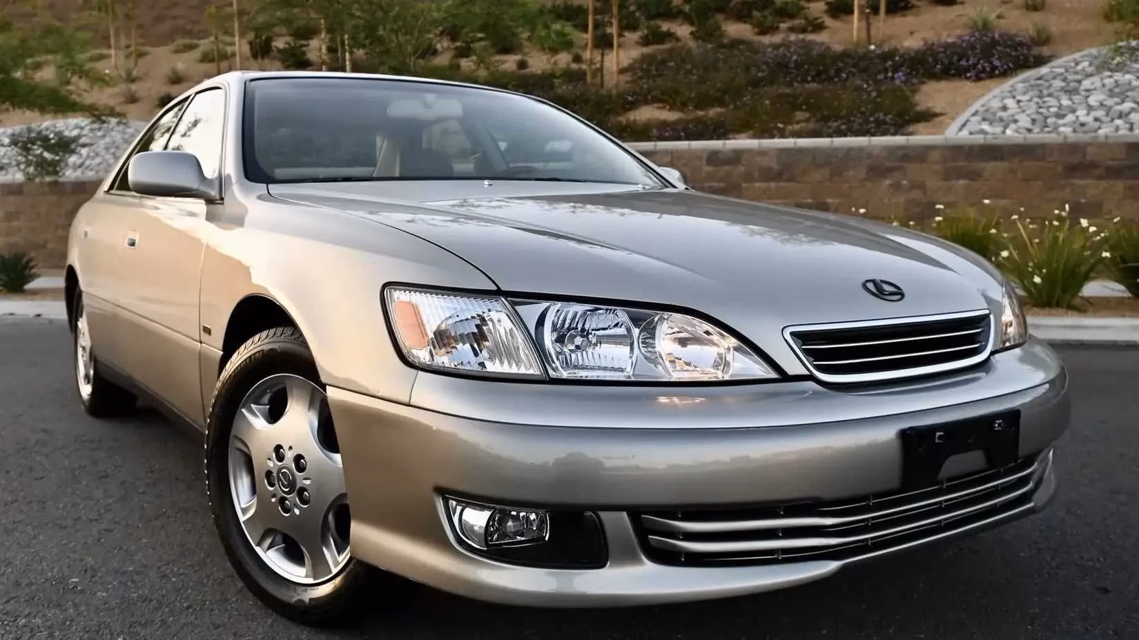 10-forgotten-special-edition-sedans-lurking-in-barns-and-junkyards-image-2
