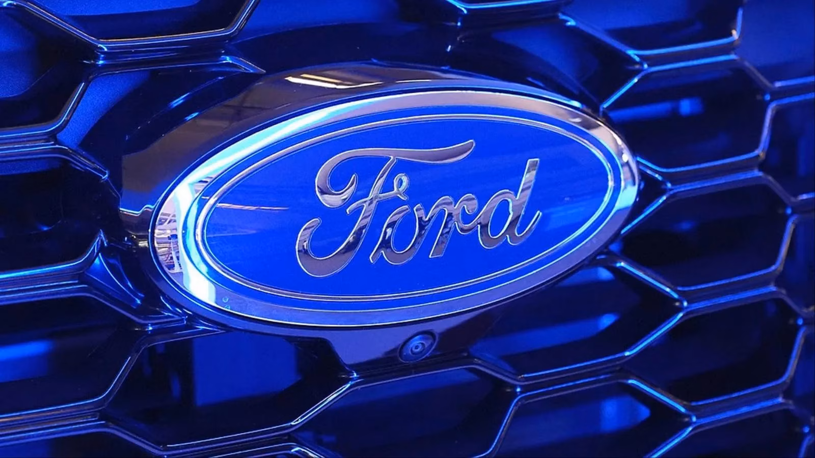 fords-a-plan-discounts-still-alive-but-tariff-clouds-gather-over-june-image-0