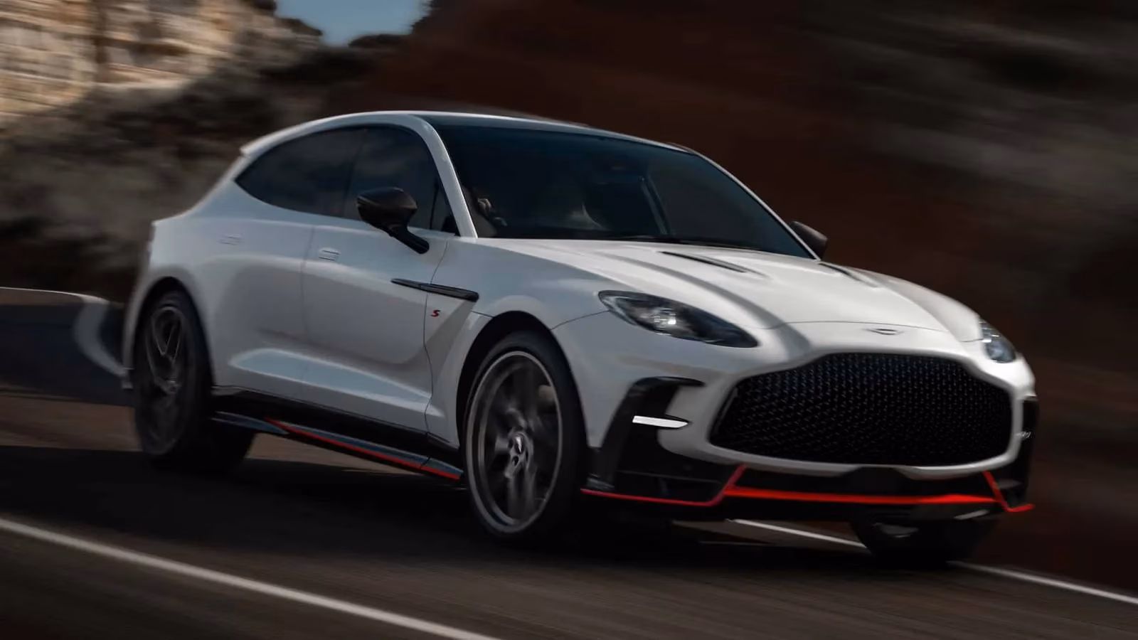 2026-aston-martin-dbx-s-a-new-pinnacle-of-performance-suv-engineering-image-0