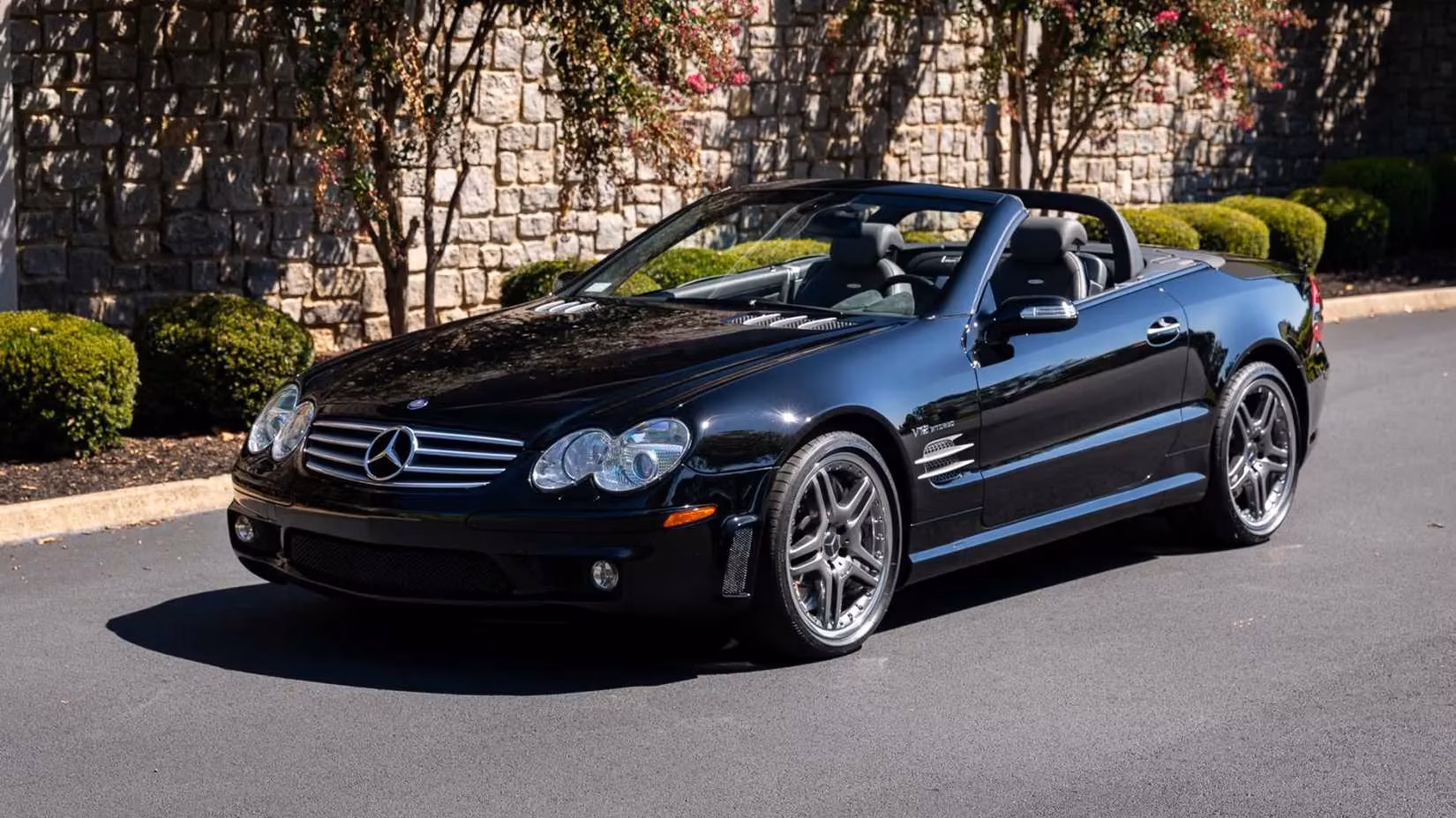 the-v12-amg-that-now-costs-less-than-a-pickup-truck-image-1