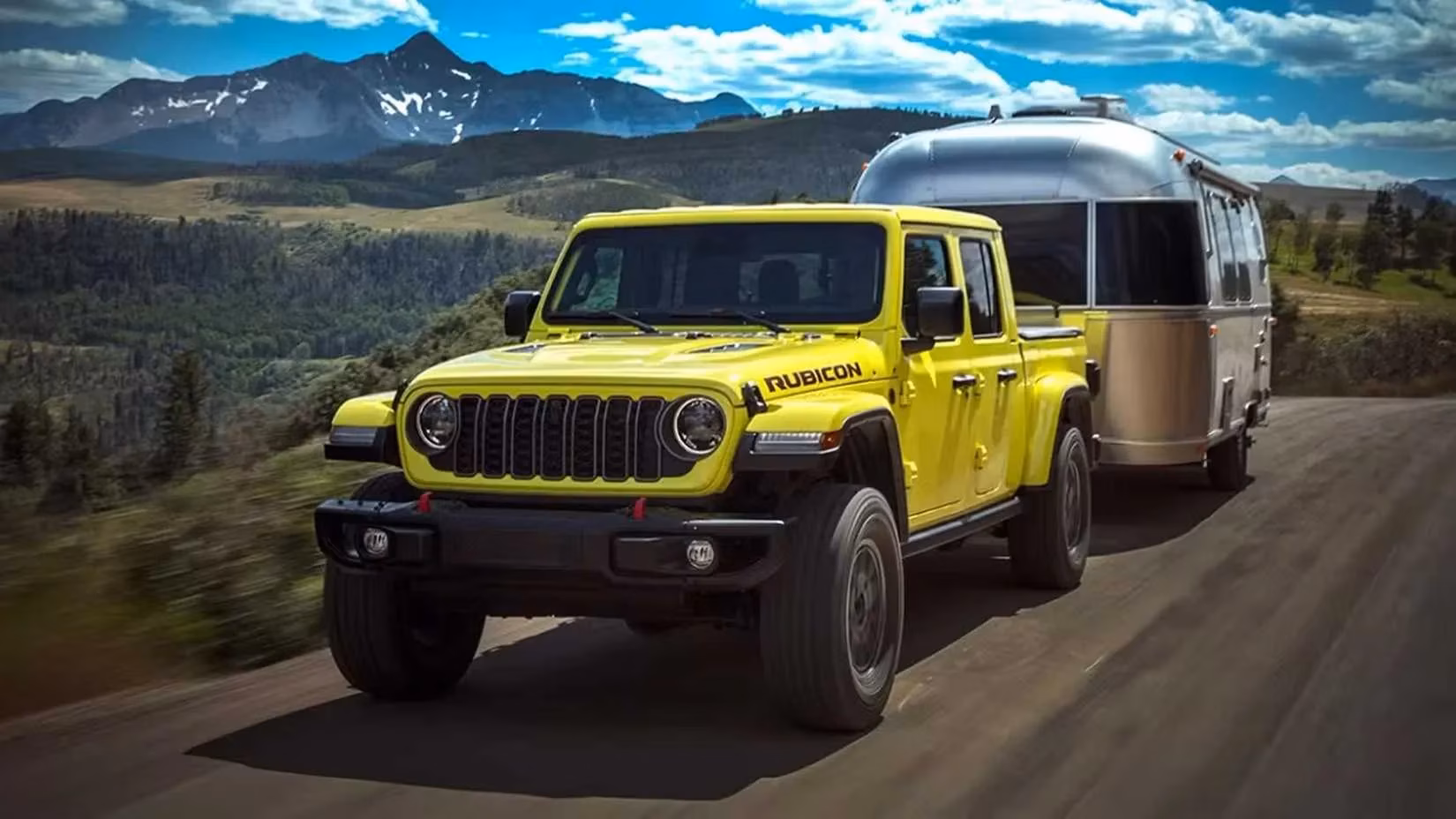 most-reliable-manual-pickup-trucks-that-still-outwork-modern-tech-in-2026-image-3