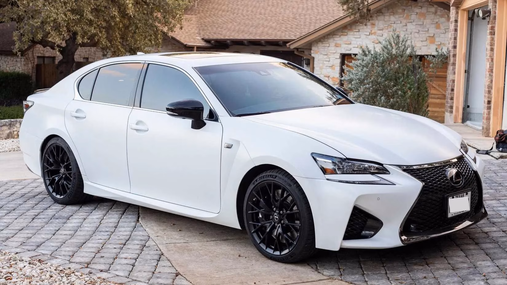 10-sleeper-sedans-that-are-fast-reliable-and-cheap-to-maintain-in-2026-image-8