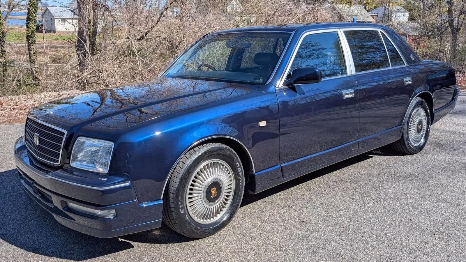 unicorn-sighting-a-1997-toyota-century-v12-emerges-in-the-u-s-image-0