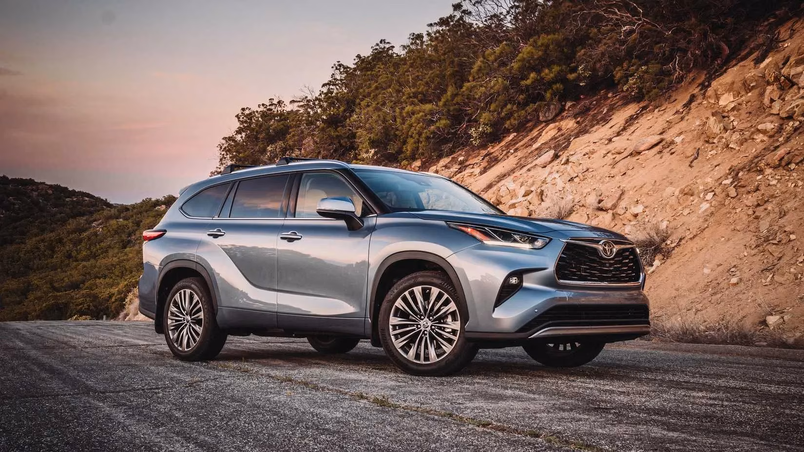 my-top-2025-family-suv-picks-for-reliability-space-and-comfort-image-0