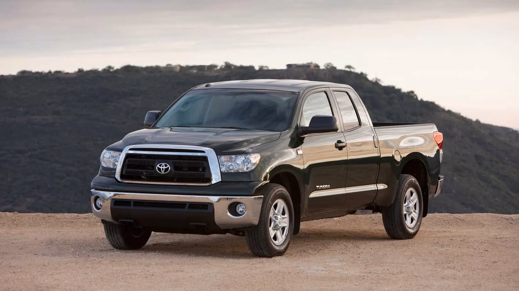the-enduring-reliability-of-the-second-generation-toyota-tundra-image-0