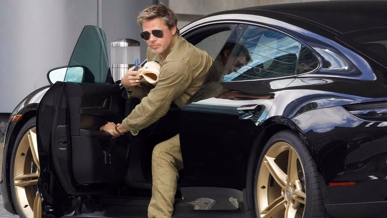 brad-pitt-s-car-collection-the-ultimate-gearhead-garage-image-7
