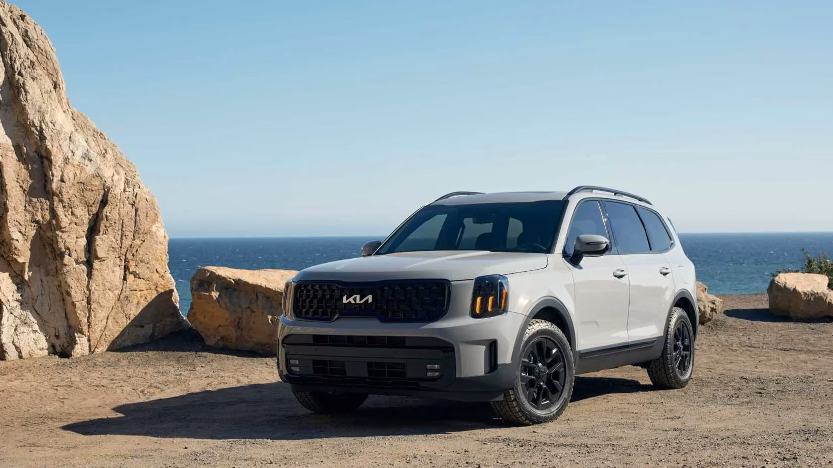 honda-pilot-steals-the-three-row-suv-crown-a-2026-look-back-image-2