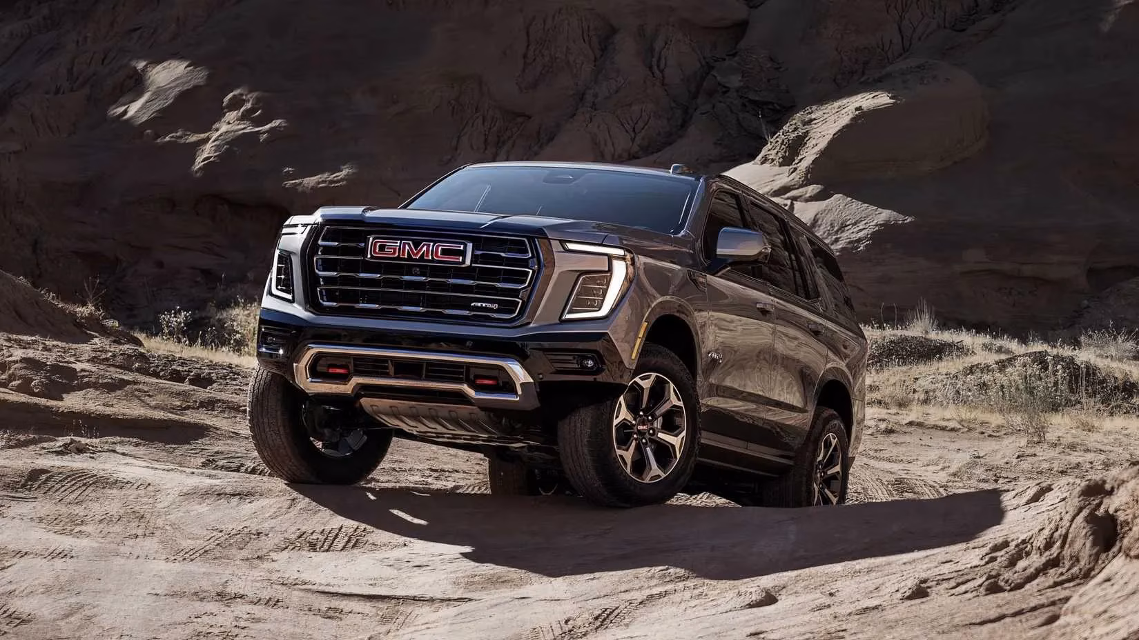 roaring-v8-beasts-my-off-road-odyssey-in-2026-image-4