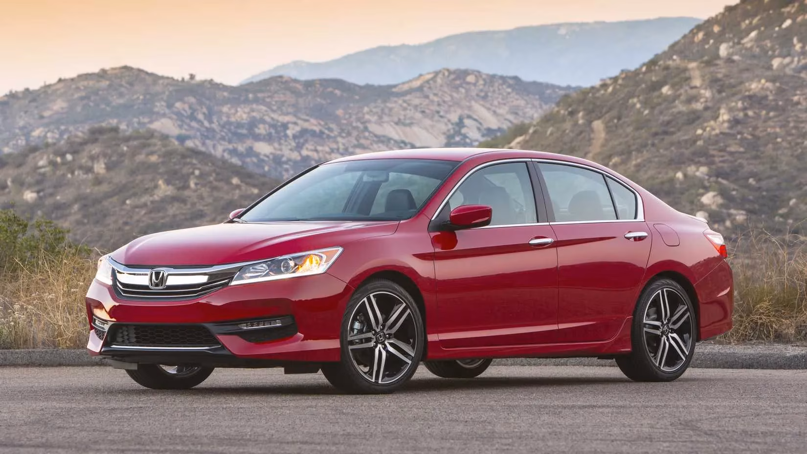 10-sleeper-sedans-that-are-fast-reliable-and-cheap-to-maintain-in-2026-image-5