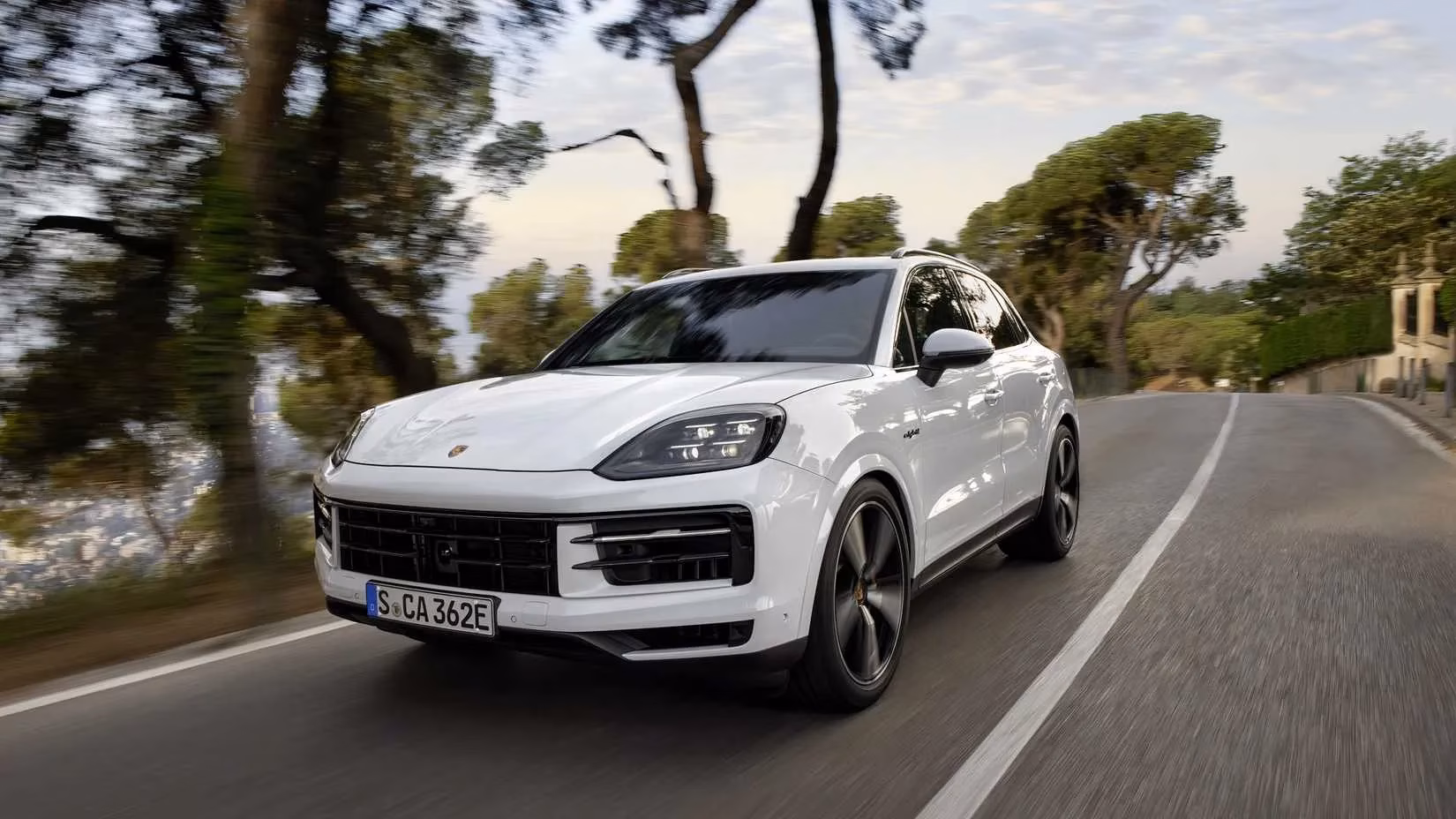 the-rise-of-hybrid-suvs-why-these-underrated-powerhouses-are-the-future-image-8