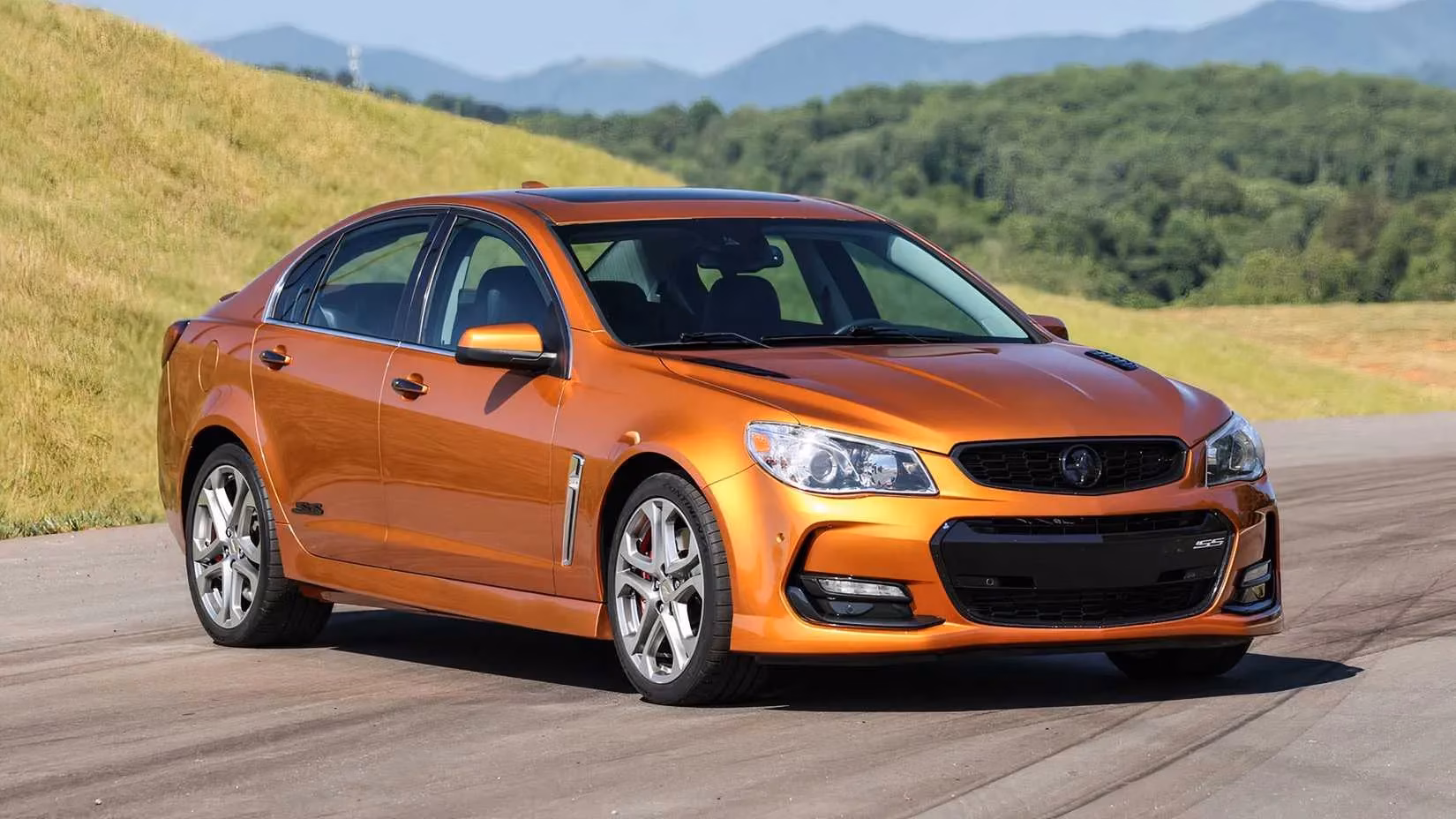 10-sleeper-sedans-that-are-fast-reliable-and-cheap-to-maintain-in-2026-image-9