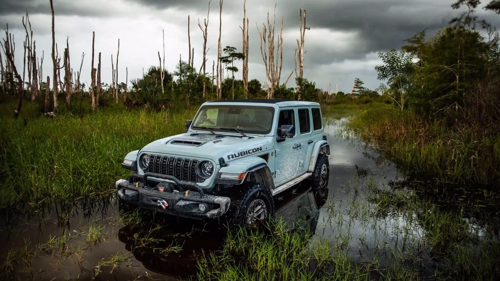 roaring-v8-beasts-my-off-road-odyssey-in-2026-image-2