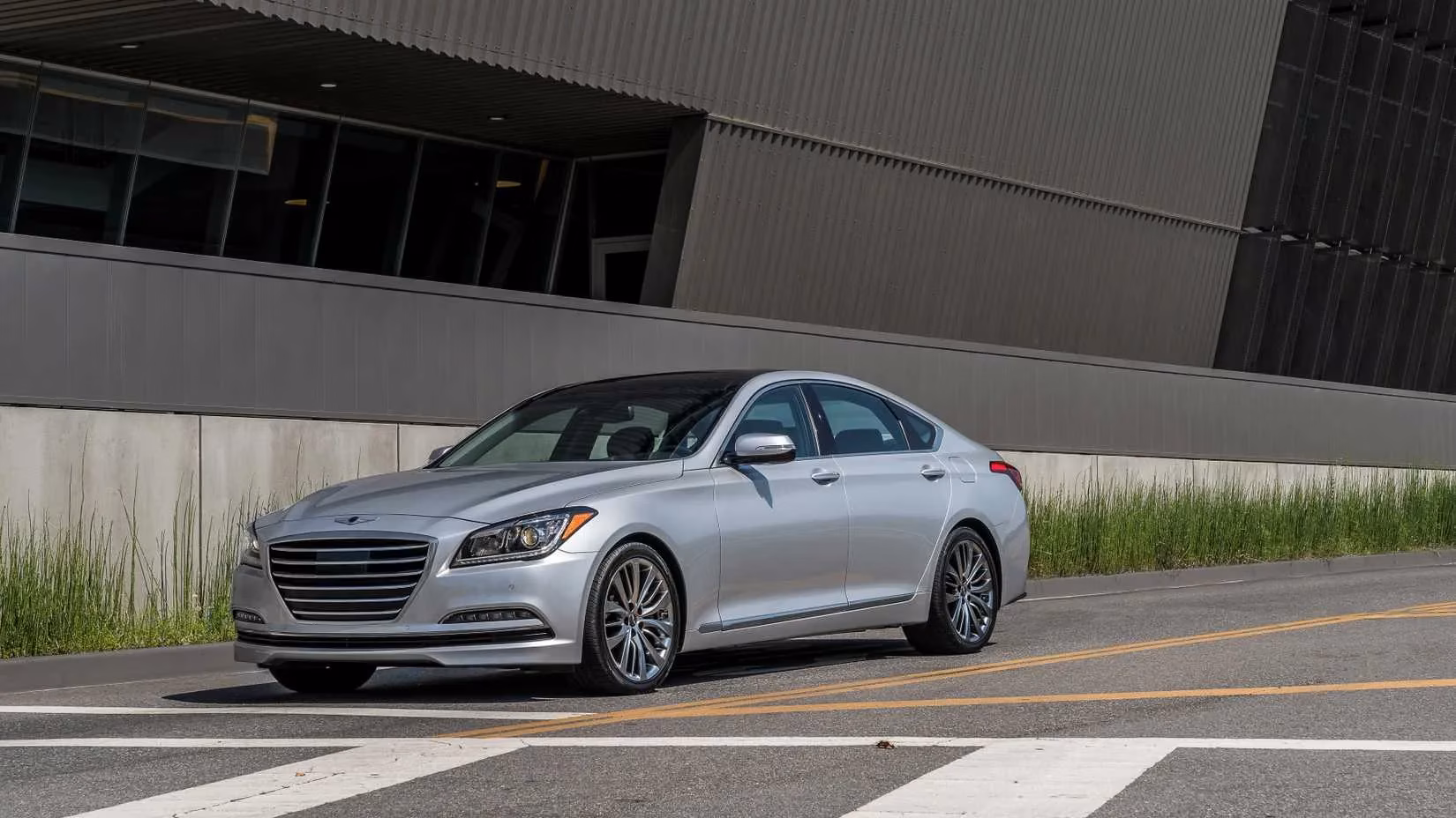 10-sleeper-sedans-that-are-fast-reliable-and-cheap-to-maintain-in-2026-image-7