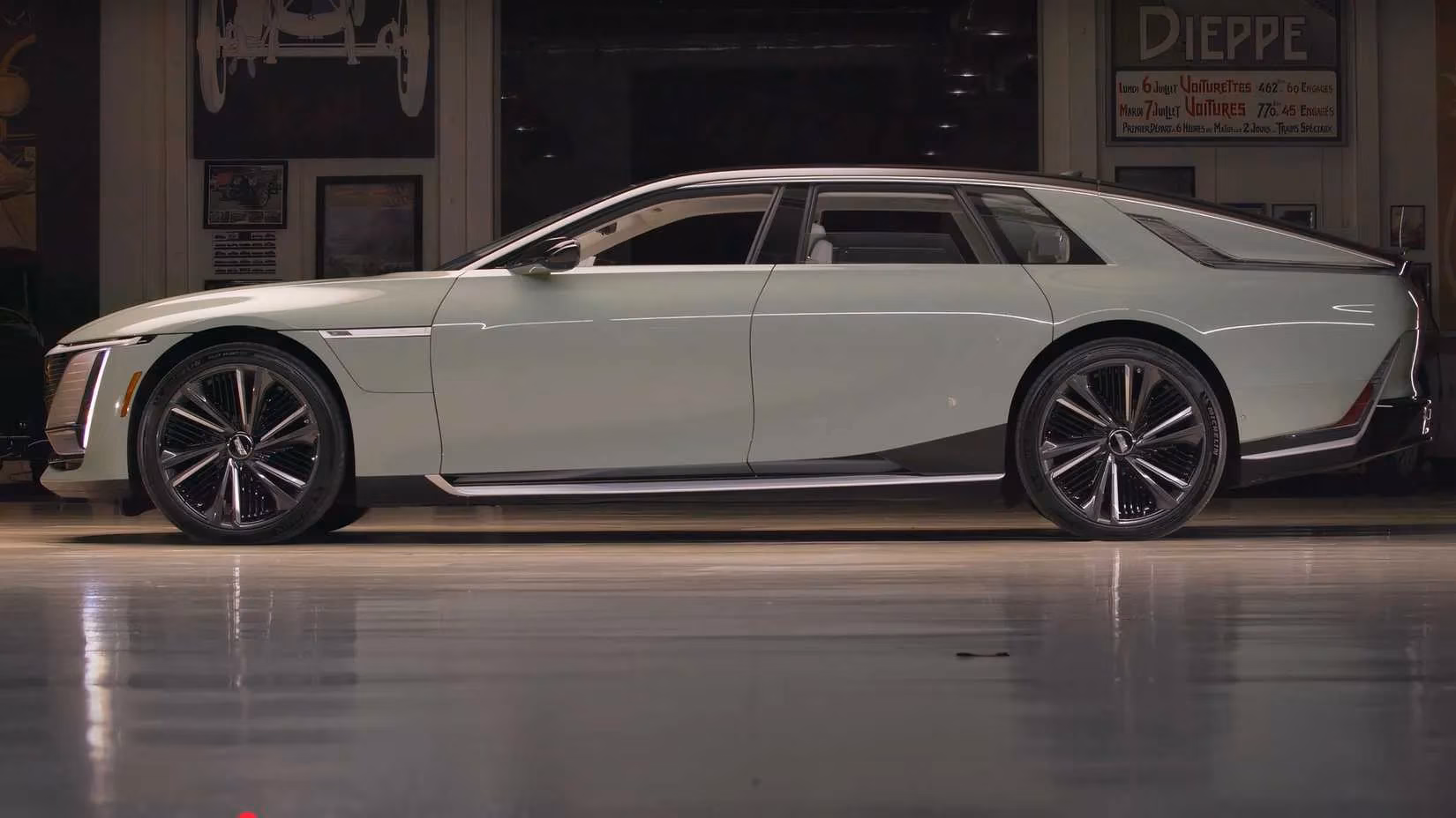 the-2026-cadillac-celestiq-a-personal-ode-to-exquisite-craftsmanship-image-2