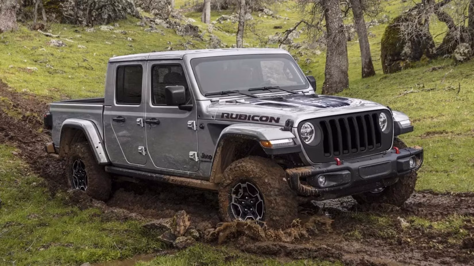 stick-shift-legends-the-best-used-off-road-trucks-and-suvs-still-worth-hunting-in-2026-image-7